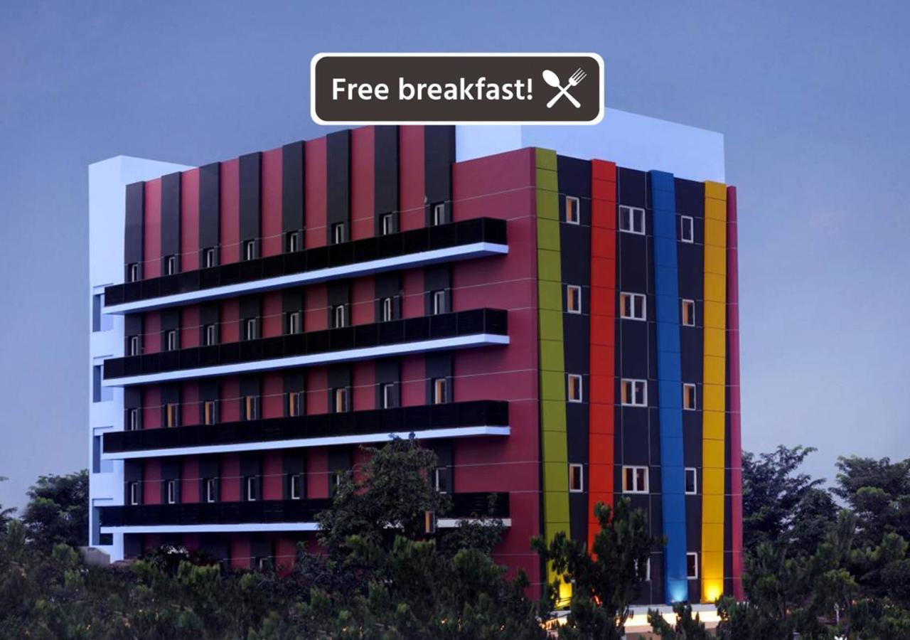 Amaris Hotel Senen Yakarta Exterior foto