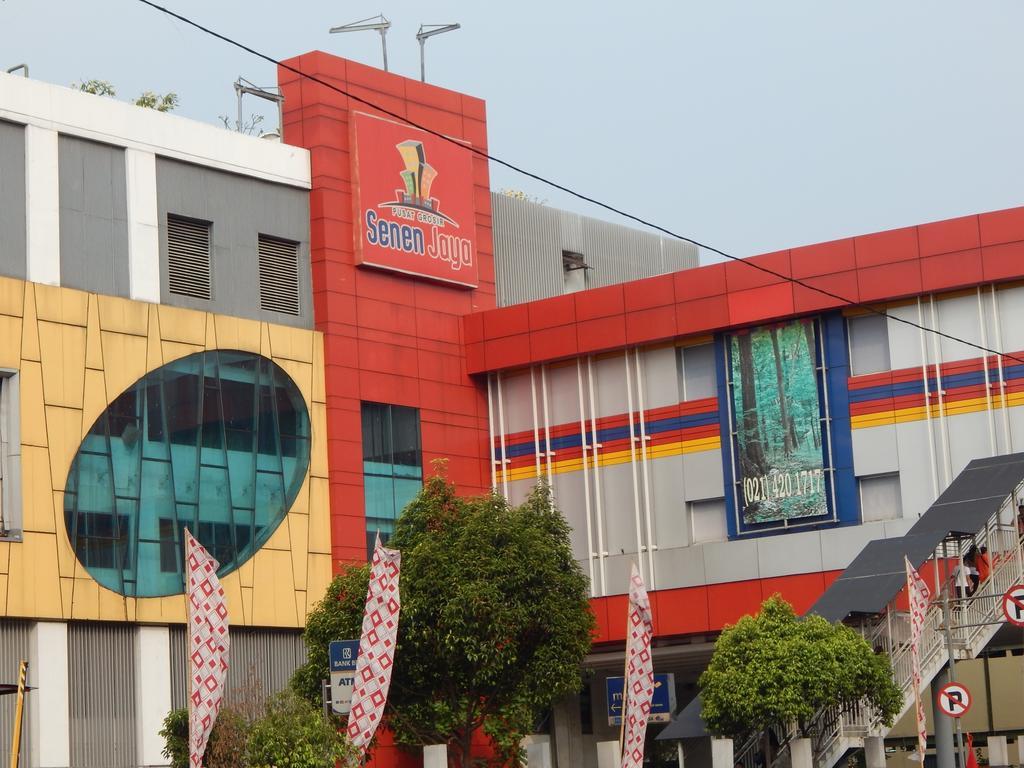 Amaris Hotel Senen Yakarta Exterior foto