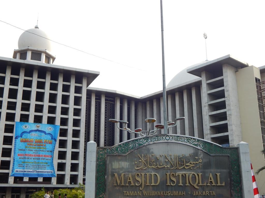Amaris Hotel Senen Yakarta Exterior foto